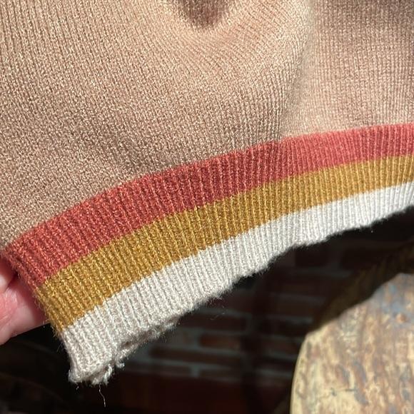 Mystree Sweater With Patterned Blouse Sleeve Size Small NWT - Picture 4 of 7